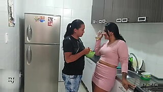 cogiendo a mi tia mexicana en la cocina