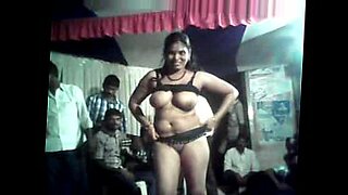 tamil village girl pee