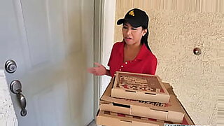 pizza man doing xxx