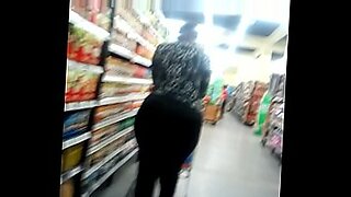 woman masturbates in front of strangers