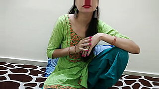 indian horny girl with hindi audio