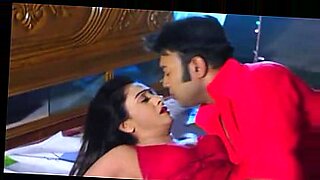 download sex video in with put on red saree