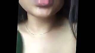cute desi college girl nipple exposed in car
