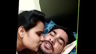 indian couple honeymoon