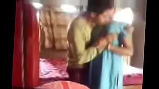 fat indian bhabi handjob