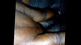 mature ebony women eating teen pussy