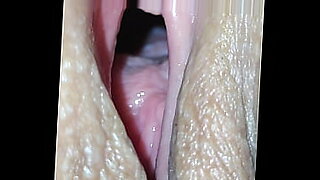 boys mouth in a girl hip