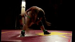 muscel bbw mixed wrestling small guy