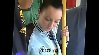 girls boobs press in bus