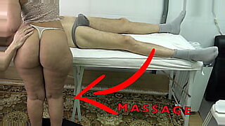 husband wife massage by masseur in hotel