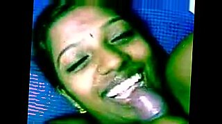 tamil girls cleavage show