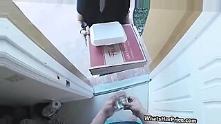 door delivery boy in india