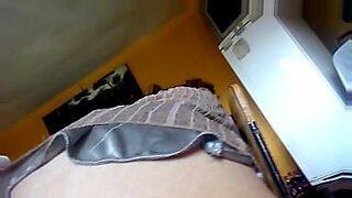 amanda webcam dildo masturbation part 1