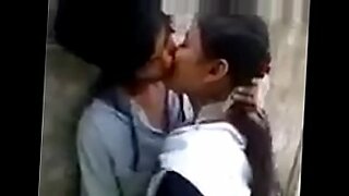 kissing girls with boys and sex
