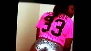 nude homemade black girl twerking