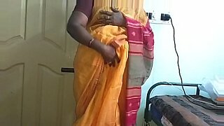 tamil anty boob press