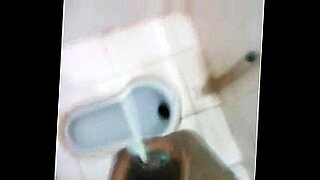 chinese mom son toilet