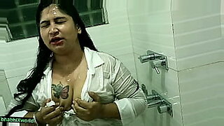 xxx mom and son baat room video