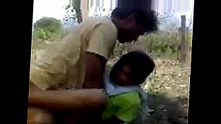 ladki ki chut se pani nikalta video