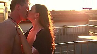 romance xvideo kissing
