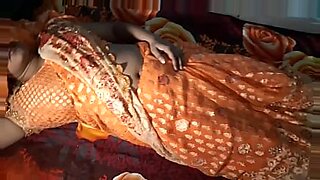 unsatisfied mallu aunty affair with young neighbour