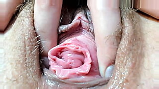 lesbian hairy pussy anal