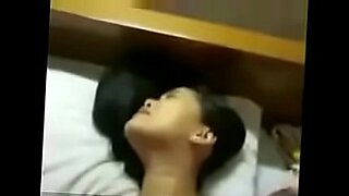 a faint chinese girl