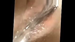 close up toying and squirting on webcam