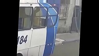 china abusada en el bus