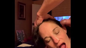 wife licks cum from grannys pussy
