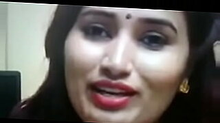 indian boob kissed press bra remove