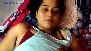 unsatisfied mallu aunty affair with young neighbour
