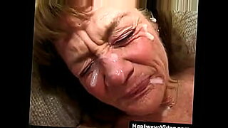 mom madisin lee gets facial by