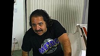 ron jeremy makes woman squirts