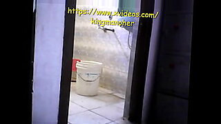 indian hidden cam in public toilet