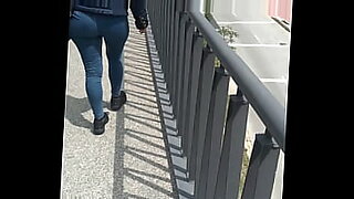 checas mamando en la calle