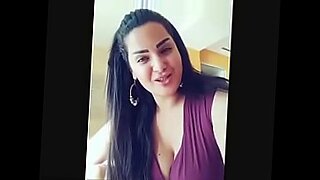 sunny leone hardly boobs press fucking x video