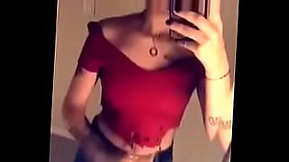 red tub sexy girl video jabardsthi