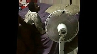 huspnd help wife to take a huge big balck cocok