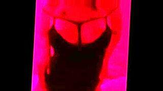 gordita argentina acabada en la vagina