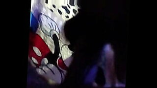 findskirt porno