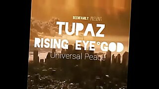 t rk k z inleyerek am n parmaklat yor