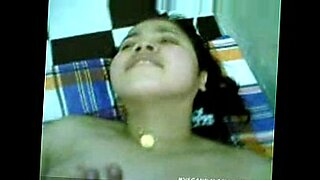 awek melayu melancap sampai pancut