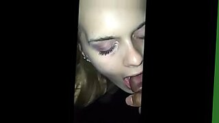 gadis cantik ngocok memek