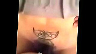 asian piss in toilet