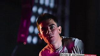 jordi massage mom bi tits latin