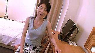 sleeping japanese mom with boy sex