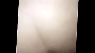 ball caps and blowjob in blue jeans