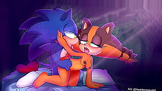 izzy bella blu hedgehog