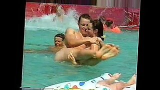 girl lick fluid in boy mouth